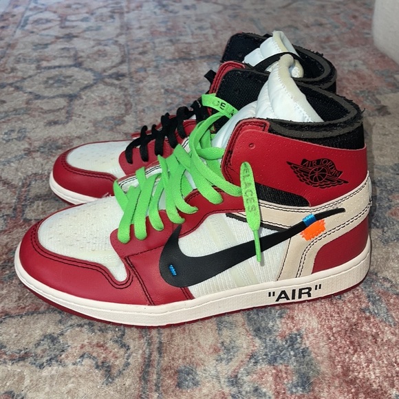 ❗️OFF WHITE JORDAN 1❗️ - Picture 3 of 16